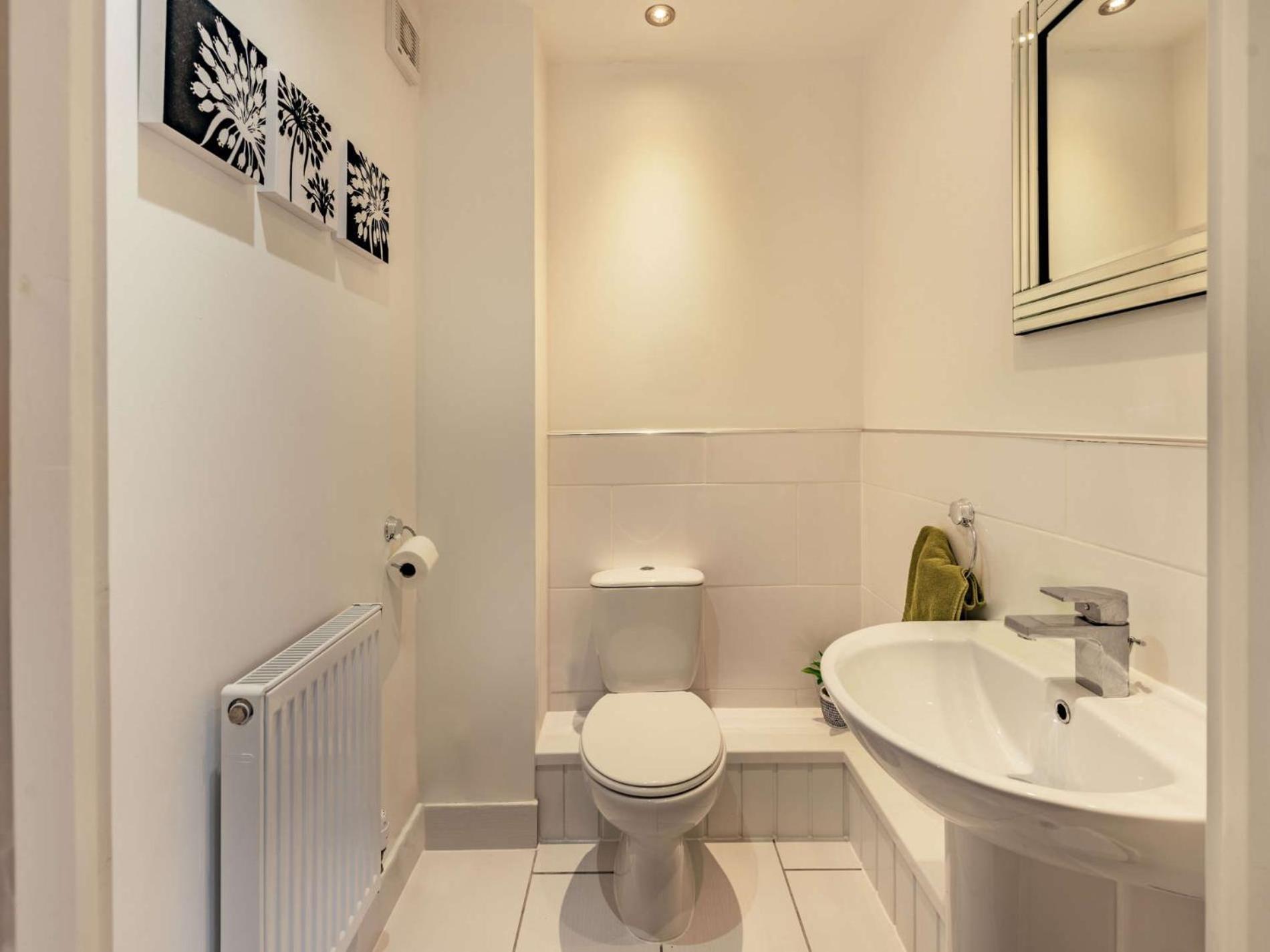 2 Bed In Tenby Fb219 Ngoại thất bức ảnh